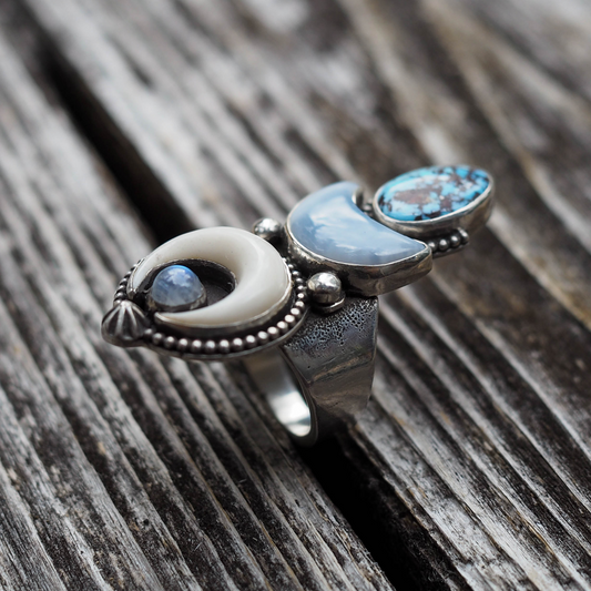 moon witch protection ring | size 7.5