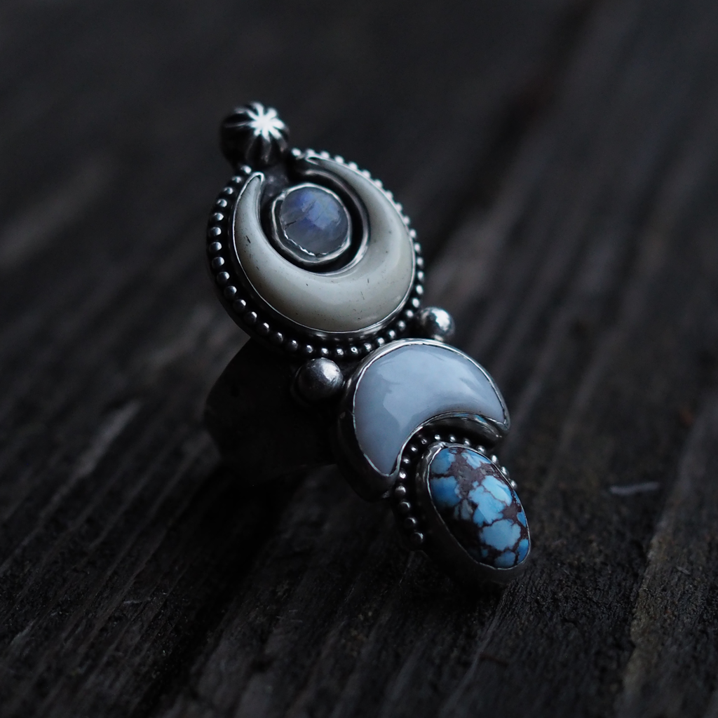 moon witch protection ring | size 7