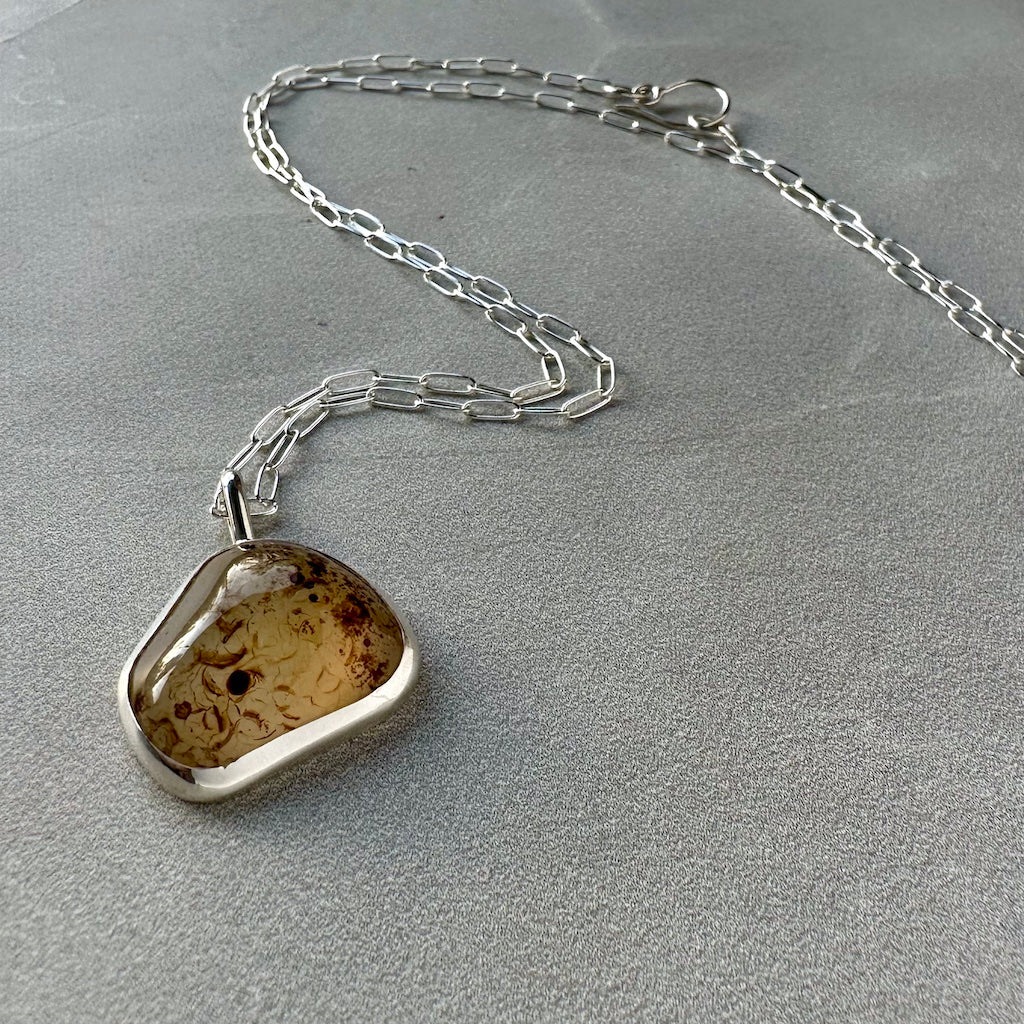 river agate necklace